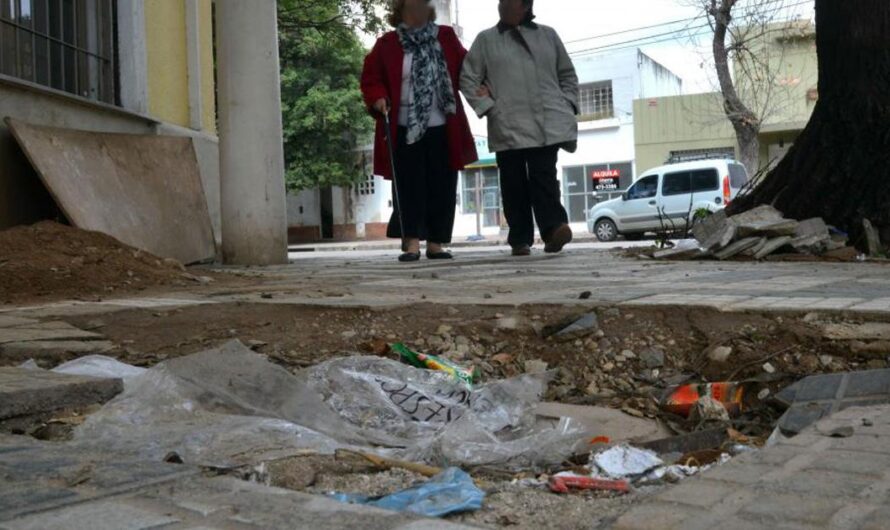 Garantizando la seguridad de los vecinos: La Ciudad de Buenos Aires promulga una nueva ordenanza para arreglar las veredas deterioradas