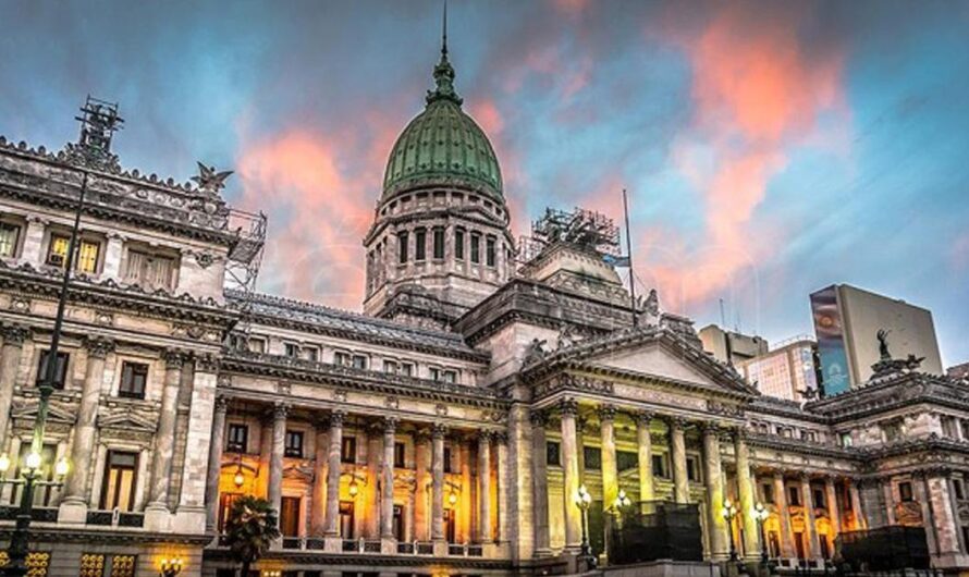 «La exigencia de los argentinos para acabar con la corrupción: prohibir la postulación de candidatos con procesos judiciales pendientes».