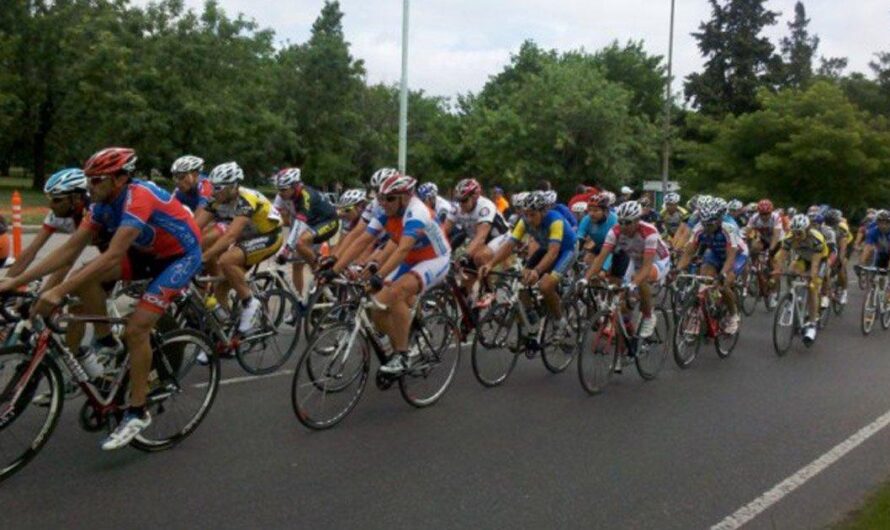 Argentina, un país apasionado por el ciclismo, enfrenta desafíos en la falta de espacios seguros para su práctica